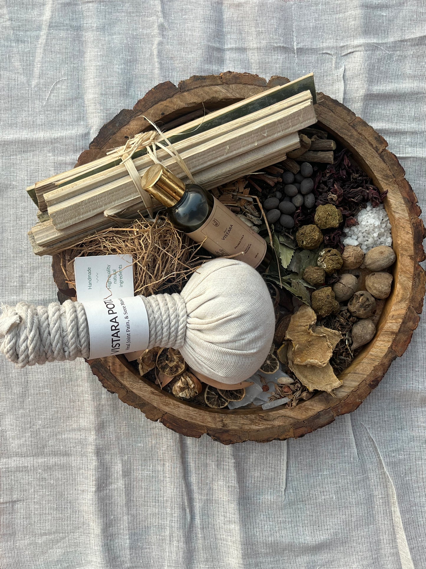 Ayurvedic Pain Relief Potli by Ayur Vistara {Get Free Vistara Pain Relief Oil}